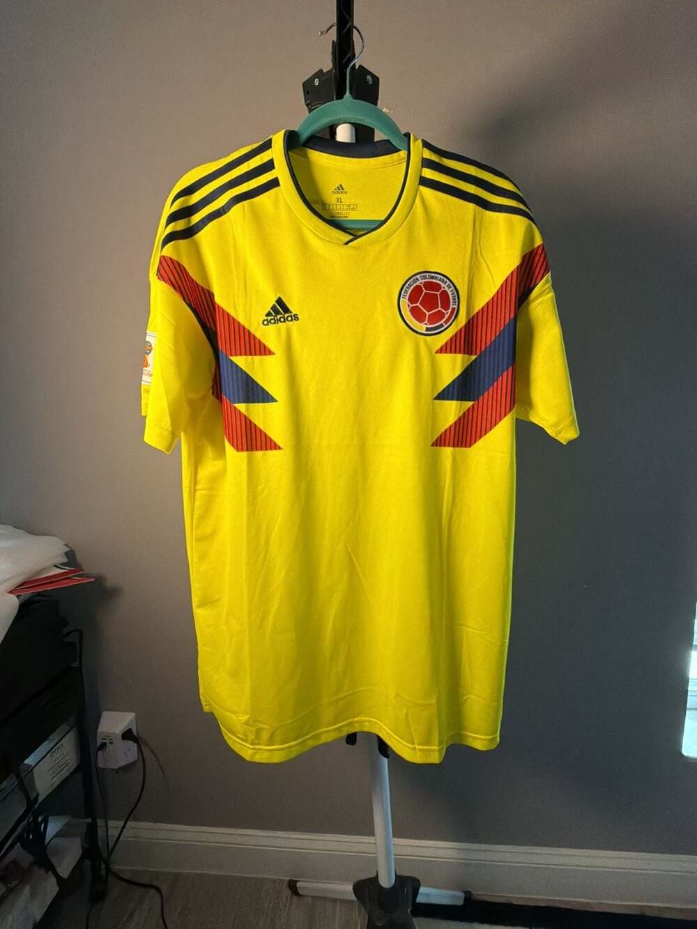 Adidas Colombia National Team 2018-2019 Home Soccer Jersey XL